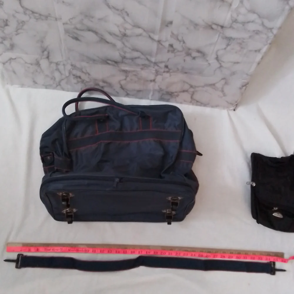 Princess Cruises Wheeled Expandable luggage bag w/ Samsonite toiletry bag